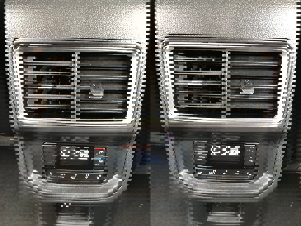 New 2025 Volkswagen Atlas SEL Premium R-Line image 35