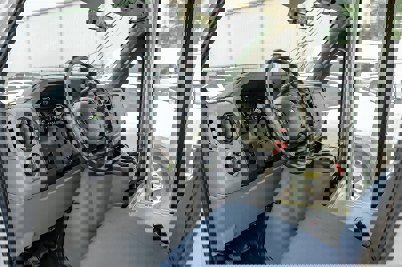 Used 2014 Ford E-350 and Econoline 350 Super Duty image 3