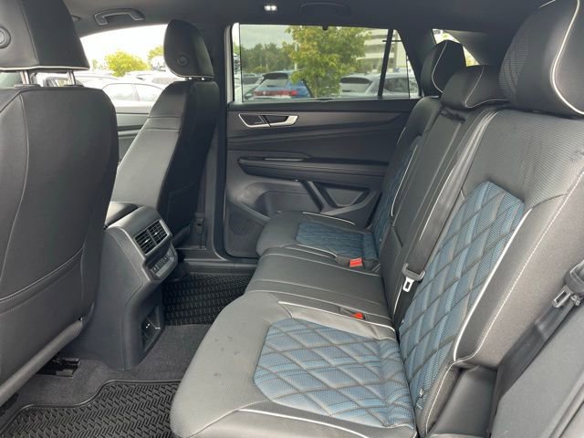 New 2026 Volkswagen Atlas Cross Sport SEL Premium R-Line image 13