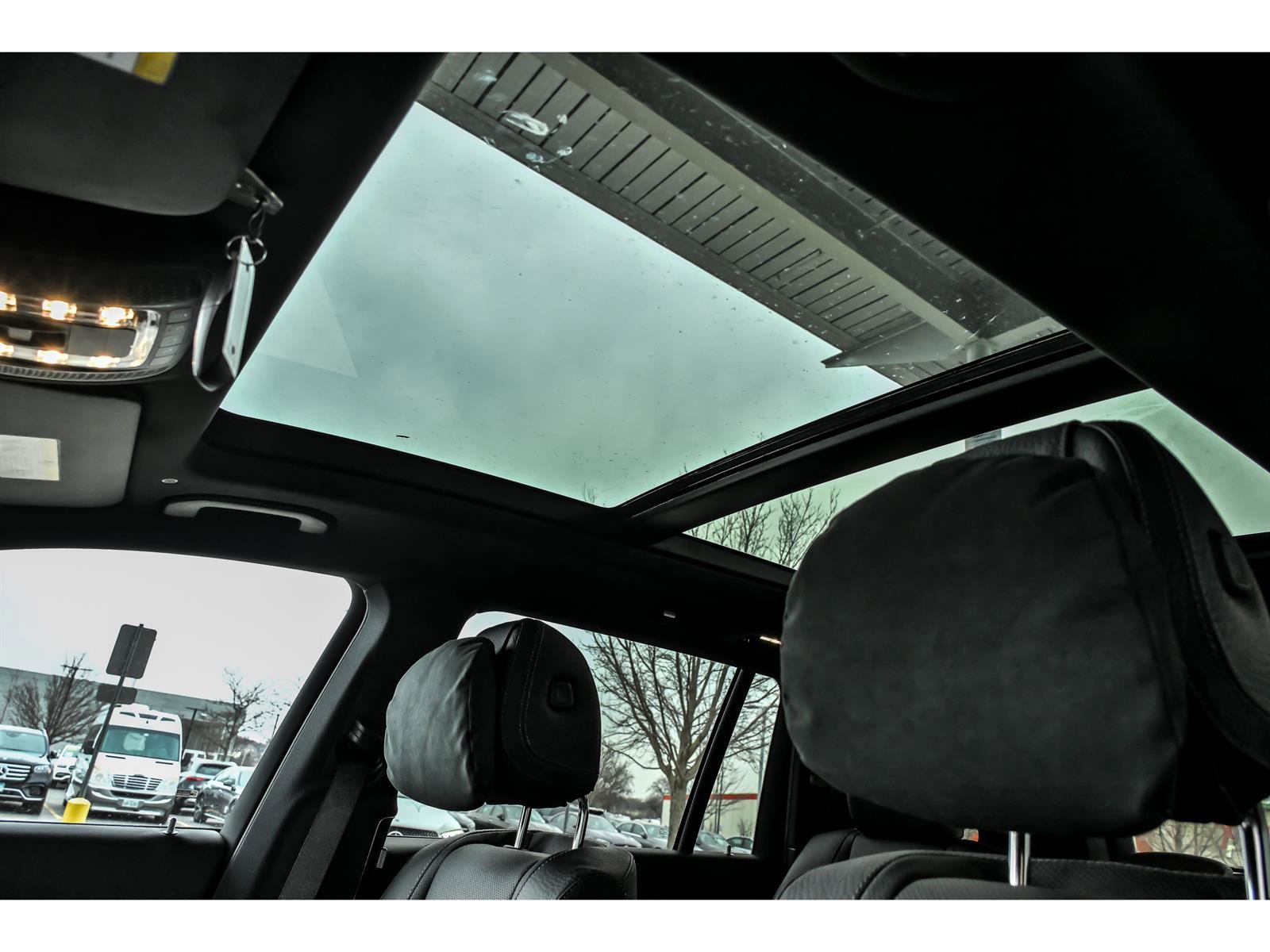 New 2026 Mercedes-Benz GLS 580 4MATIC image 8