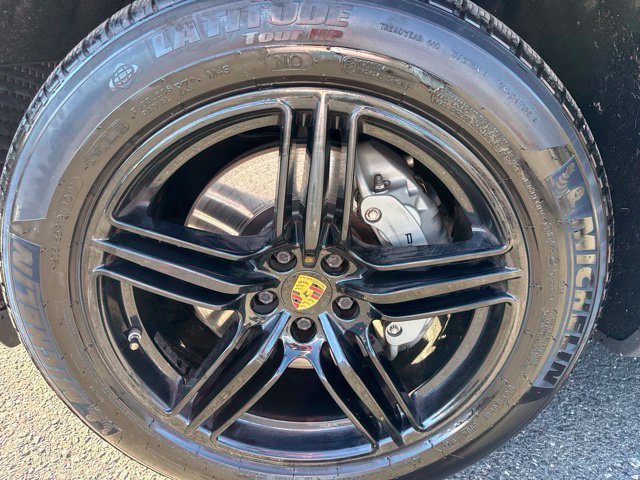 Used 2021 Porsche Macan S AWD/4WD image 10