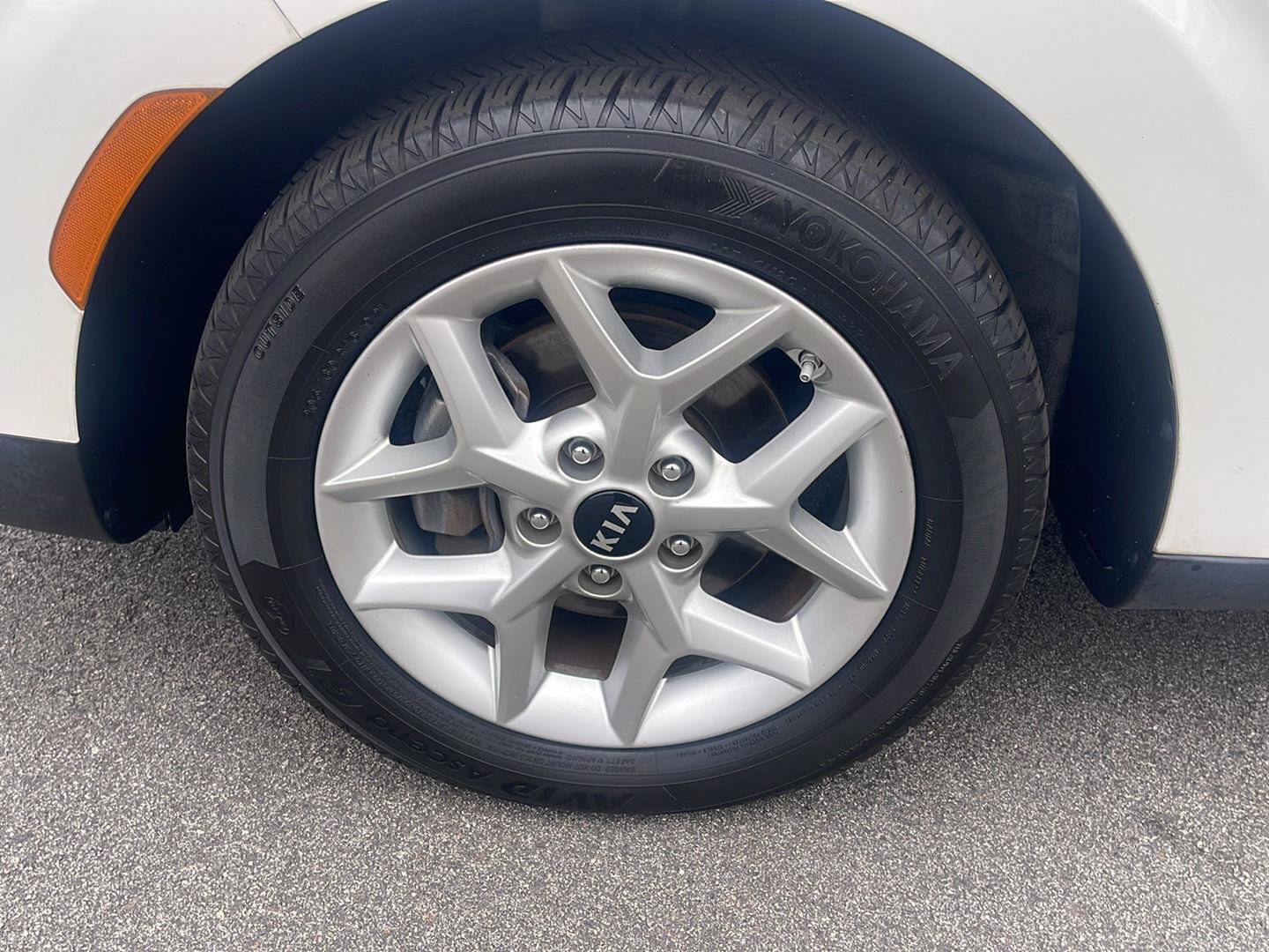 Used 2020 Kia Soul S FWD image 13