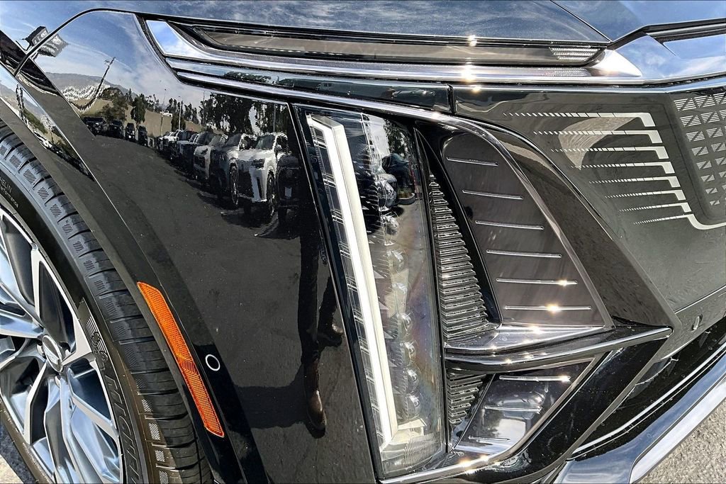 New 2026 Cadillac Lyriq Sport image 14