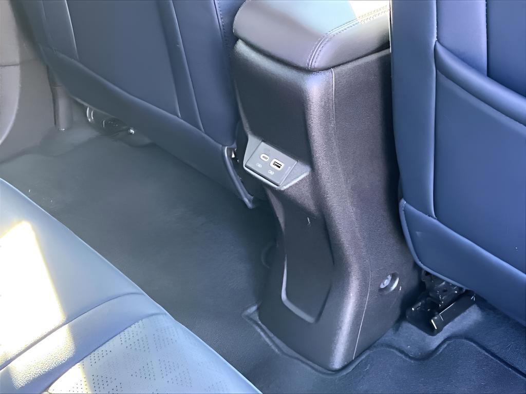 Certified 2023 Chevrolet Bolt EUV Premier image 18