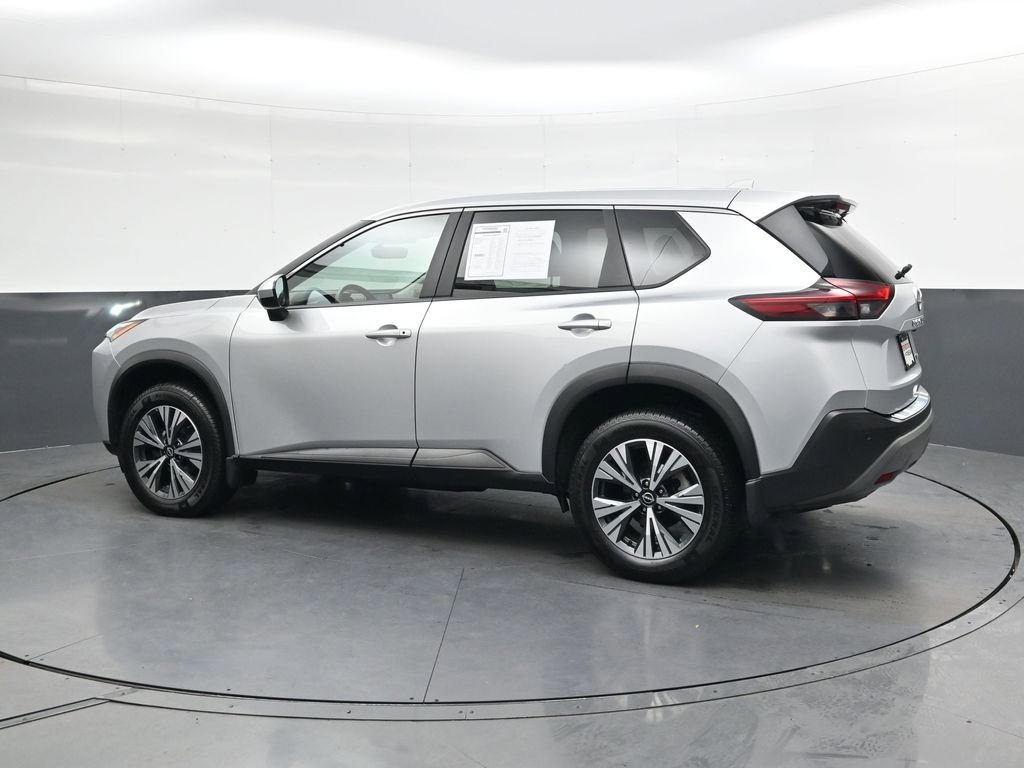 Used 2023 Nissan Rogue SV image 7