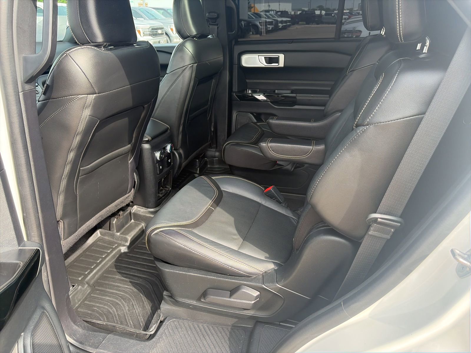 Used 2022 Ford Explorer ST w/ Equipment Group 401A AWD/4WD image 15