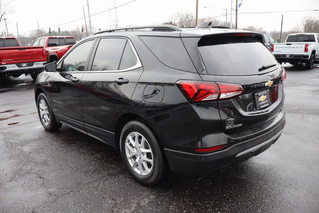 Used 2024 Chevrolet Equinox LT image 3