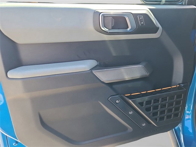 Used 2023 Ford Bronco Badlands image 18