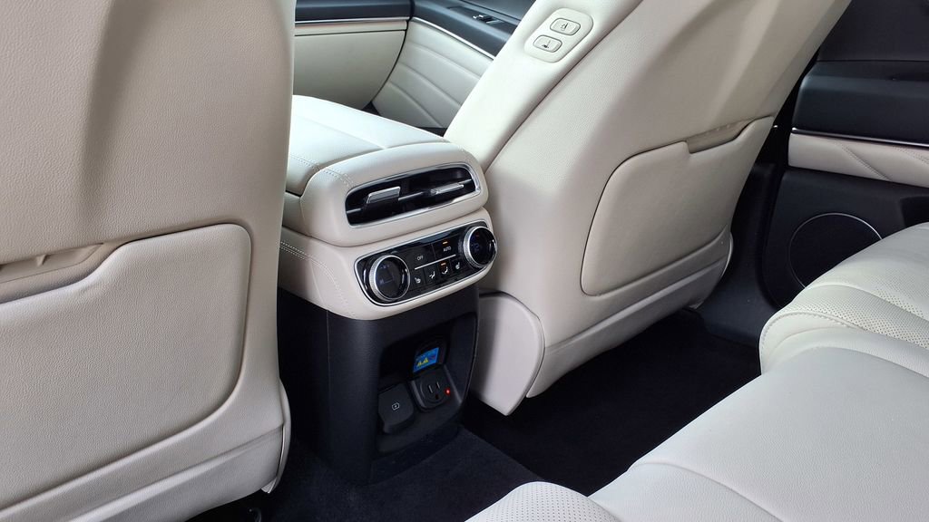Used 2023 Genesis GV80 2.5T w/ Prestige Package image 19