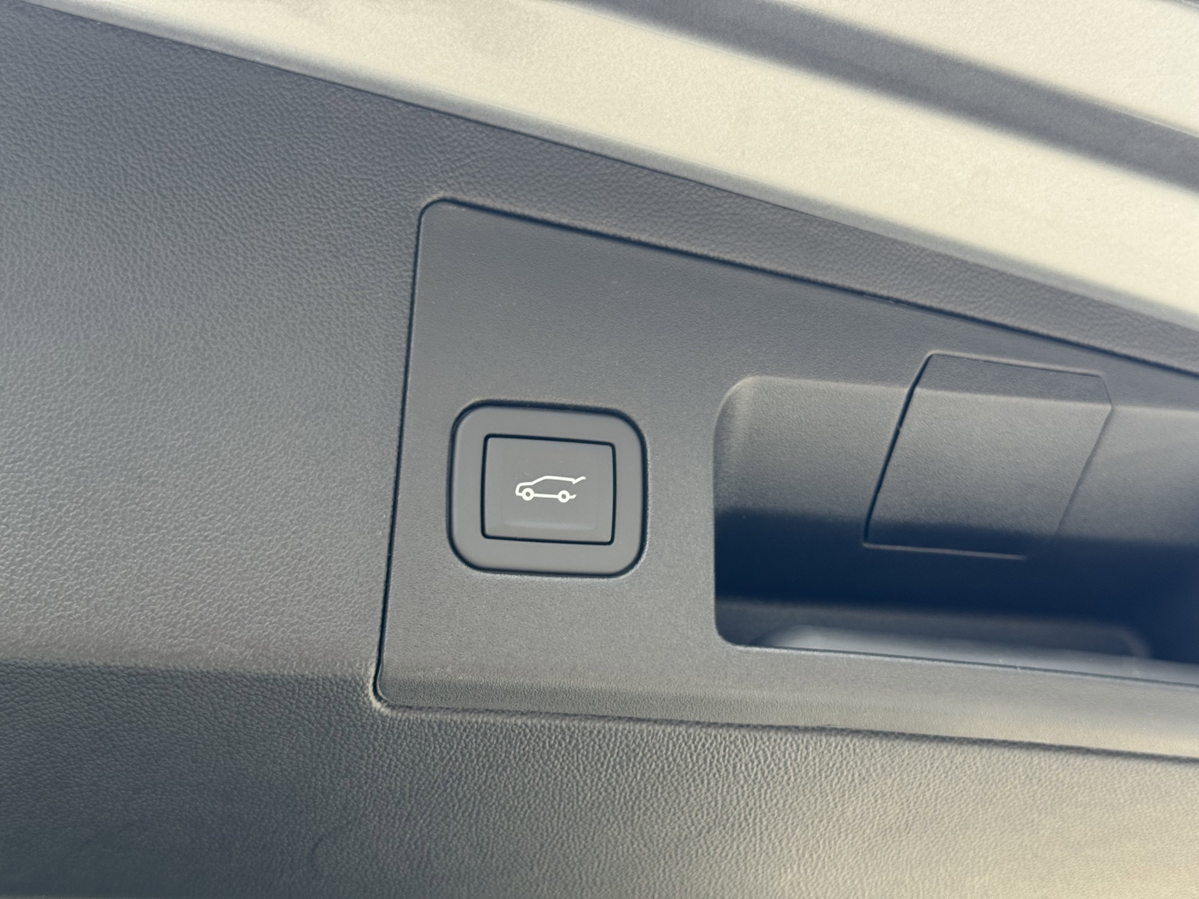 New 2025 Cadillac XT5 Premium Luxury image 10