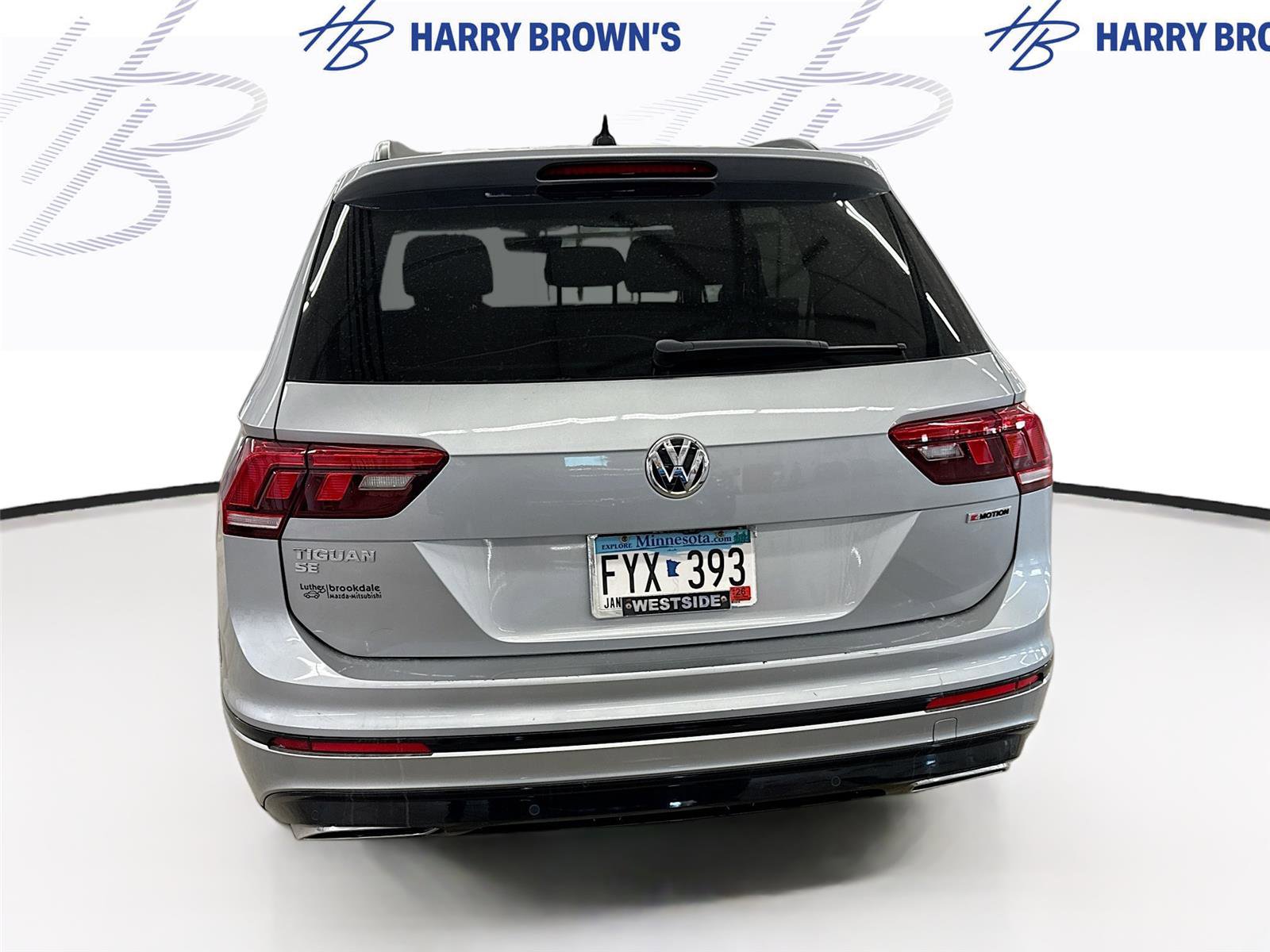 Used 2021 Volkswagen Tiguan SE R-Line w/ 3rd Row Seat Package image 9