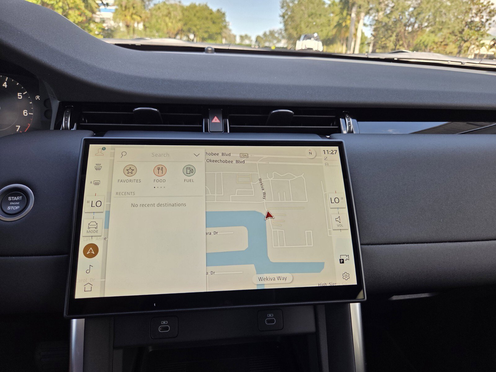 New 2025 Land Rover Discovery Sport S AWD/4WD image 19