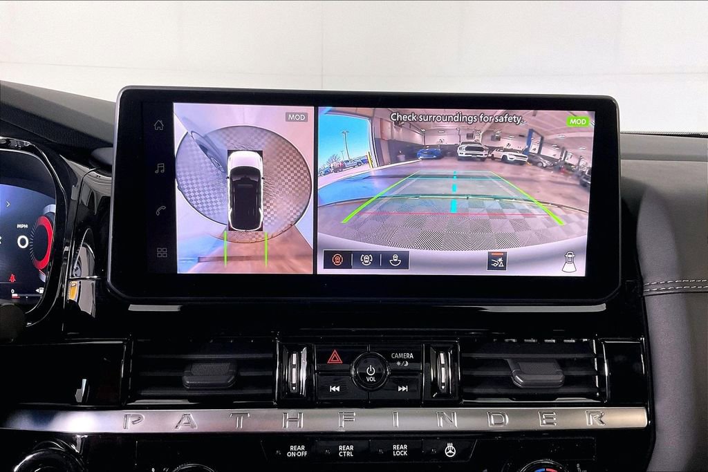 New 2026 Nissan Pathfinder Platinum w/ Accent Package image 32