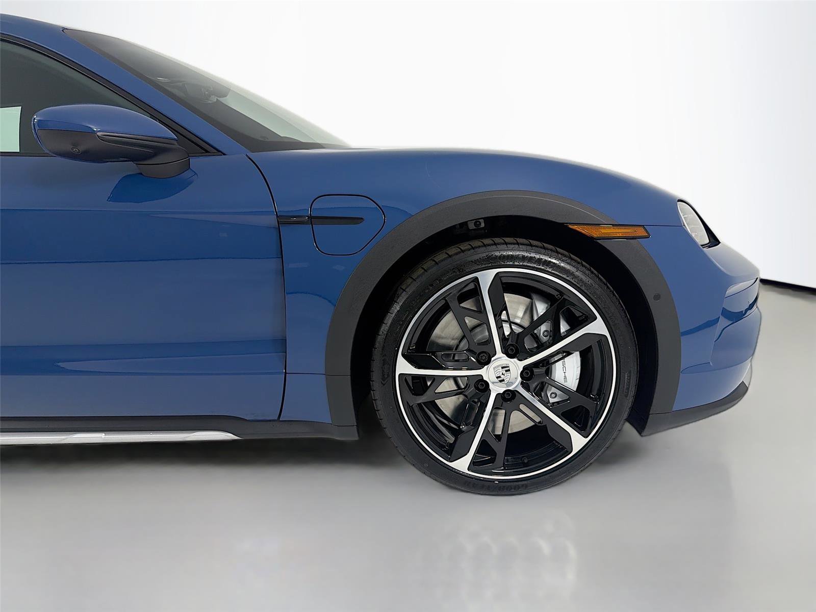 New 2025 Porsche Taycan 4 Cross Turismo image 24