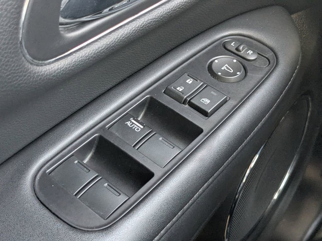 Used 2019 Honda HR-V EX-L image 23