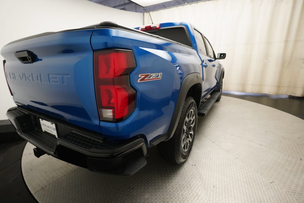 Used 2024 Chevrolet Colorado Z71 w/ Z71 Convenience Package 2 AWD/4WD image 13