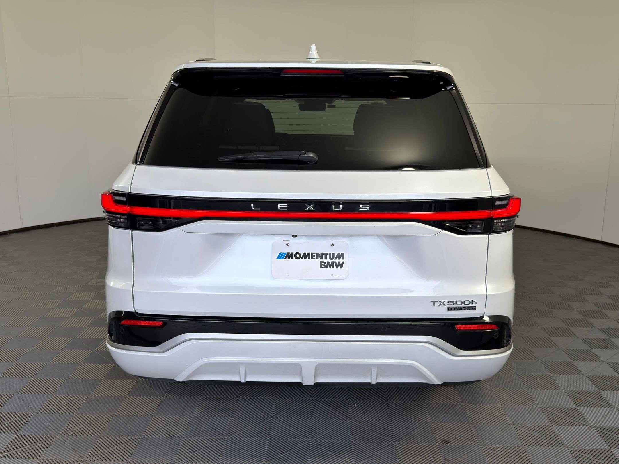 Used 2025 Lexus TX 500h TX 500h F SPORT Premium image 8