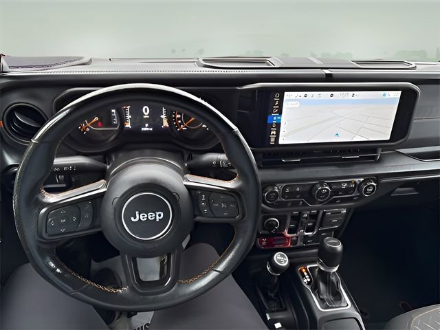 Used 2024 Jeep Gladiator Mojave w/ Technology Group image 10