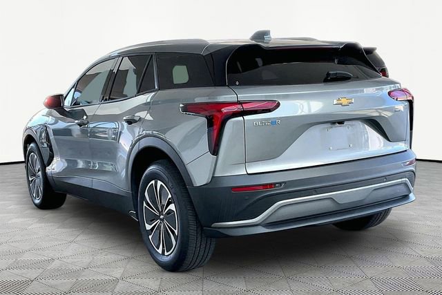 Used 2025 Chevrolet Blazer EV LT AWD/4WD image 4