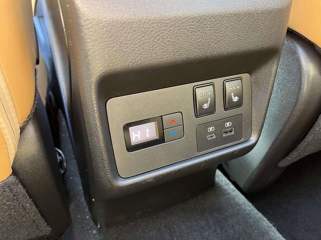 Used 2023 Nissan Rogue Platinum w/ Platinum Premium Package image 29