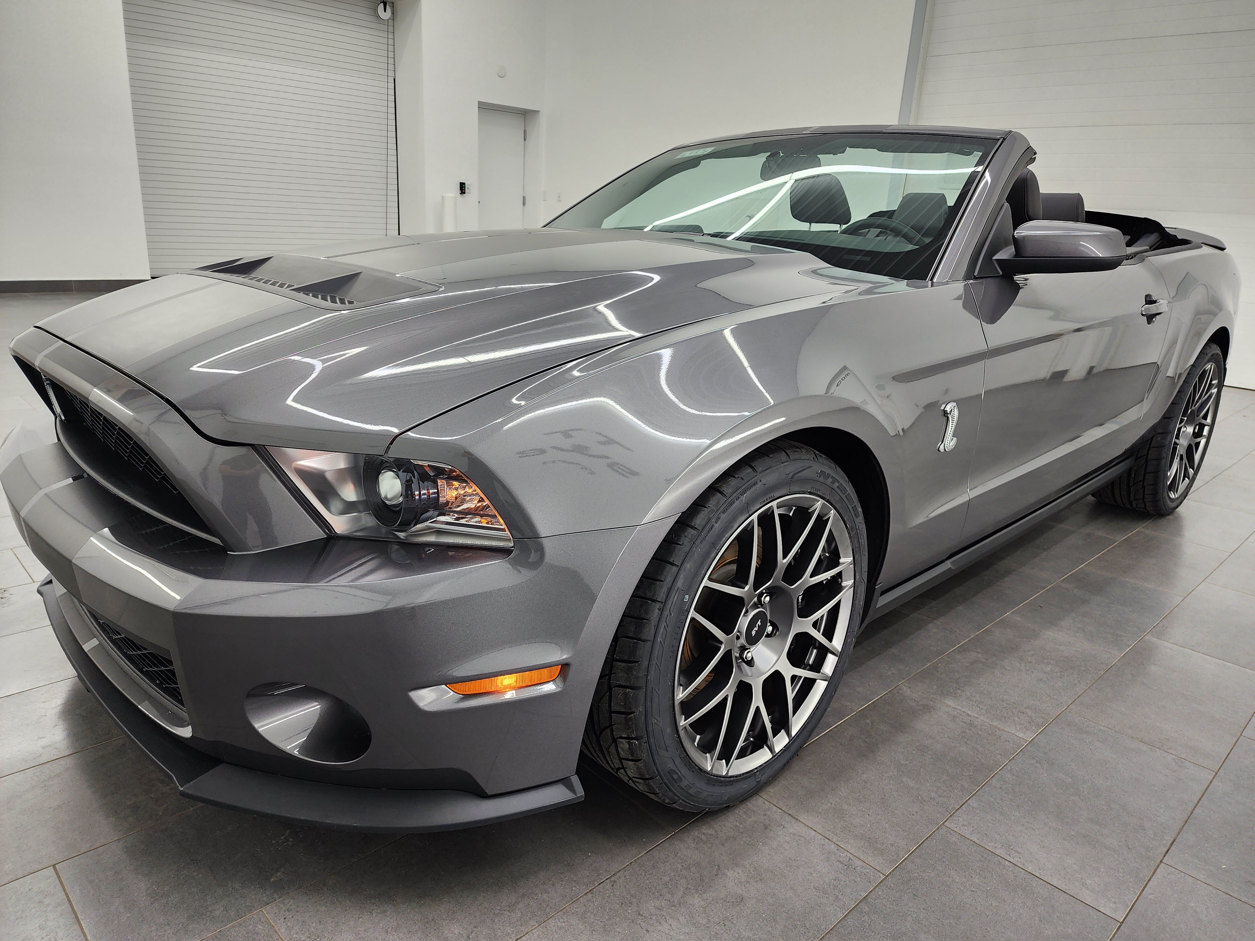 Used 2011 Ford Mustang Shelby GT500 w/ SVT Performance Pkg RWD image 58