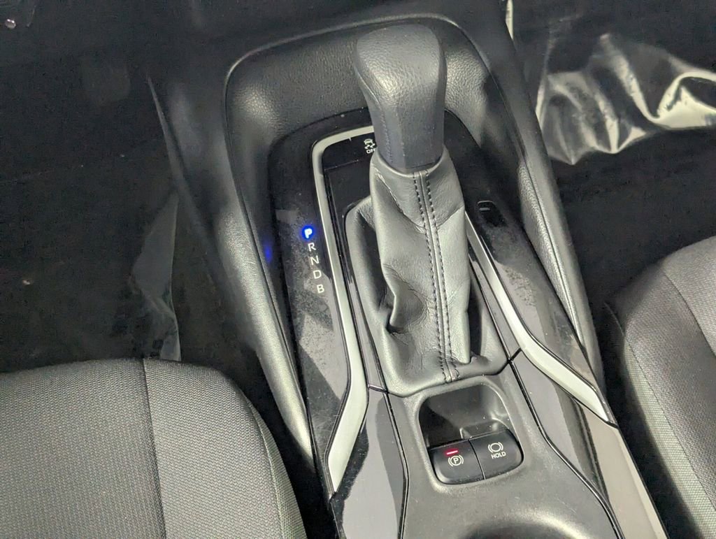 Used 2022 Toyota Corolla LE FWD image 18