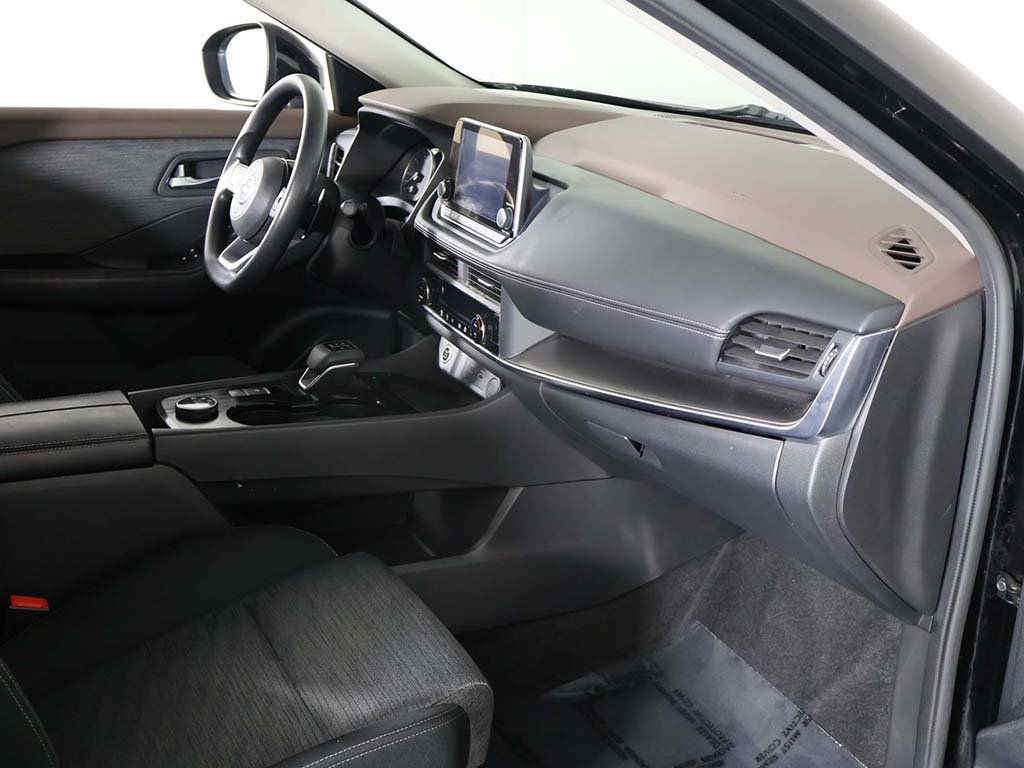 Used 2023 Nissan Rogue SV image 23