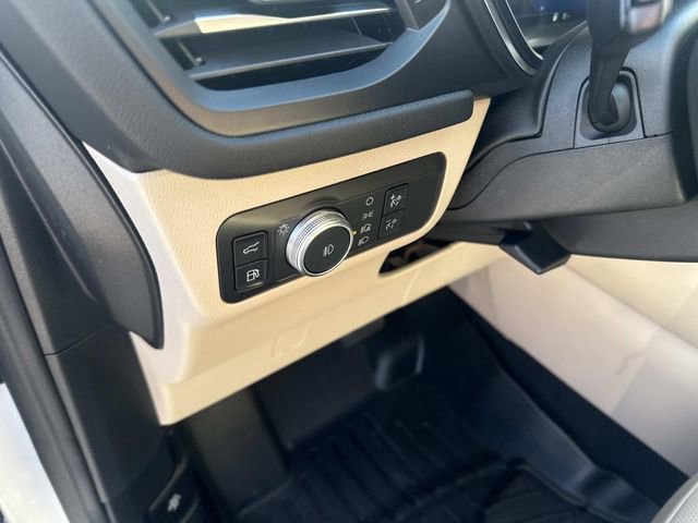 Used 2021 Ford Escape Titanium image 22