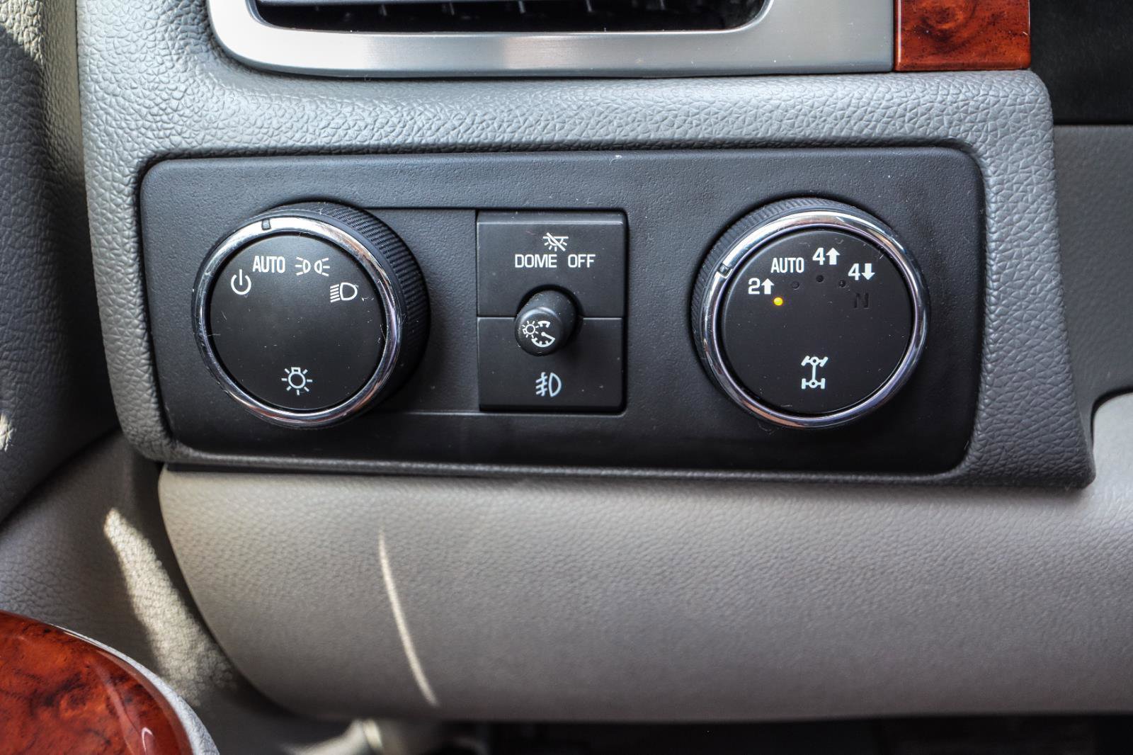 Used 2013 Chevrolet Silverado 1500 LTZ w/ LTZ Plus Package AWD/4WD image 9
