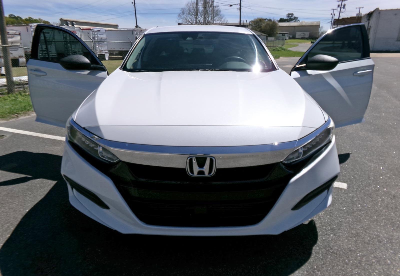 Used 2018 Honda Accord LX image 5