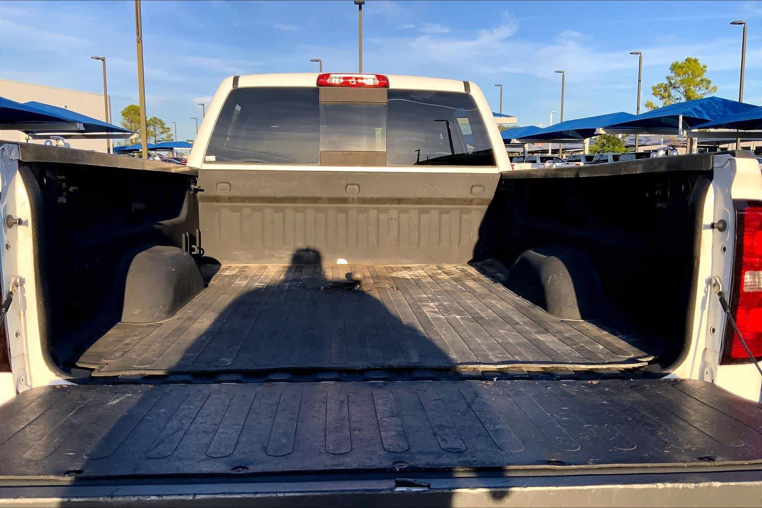 Used 2015 Chevrolet Silverado 2500 LTZ w/ Duramax Plus Package AWD/4WD image 32
