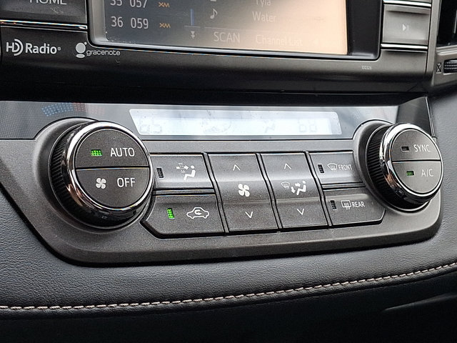 Used 2015 Toyota RAV4 XLE AWD/4WD image 16