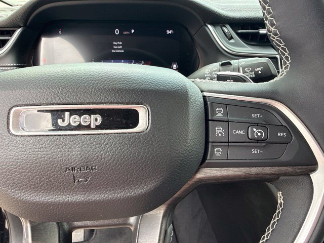 Used 2023 Jeep Grand Cherokee L Limited AWD/4WD image 38