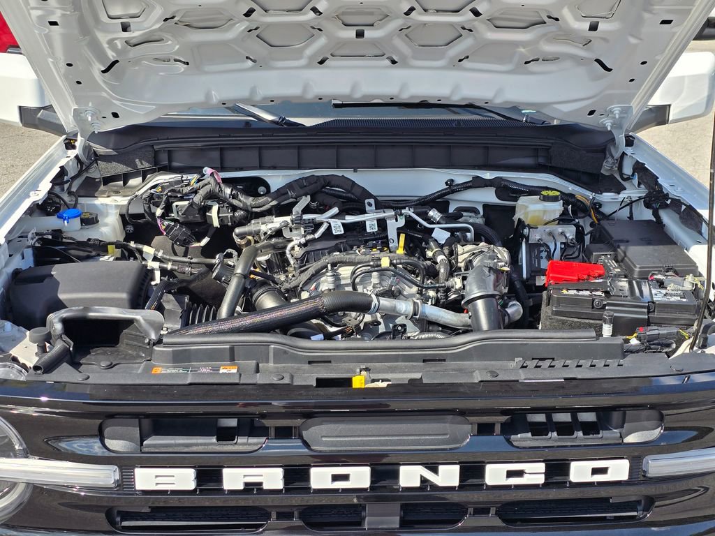 Used 2025 Ford Bronco Outer Banks image 20