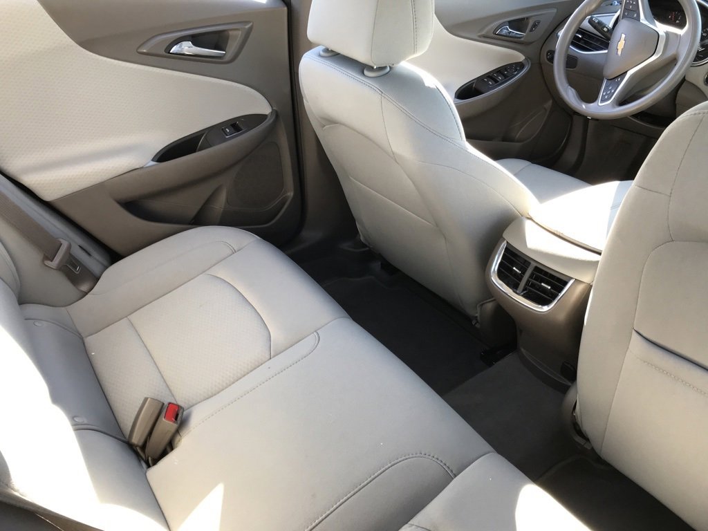 Used 2025 Chevrolet Malibu LT image 6