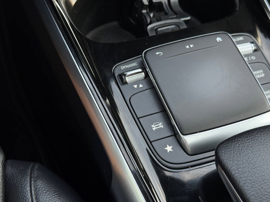 Used 2021 Mercedes-Benz GLB 250 4MATIC image 64
