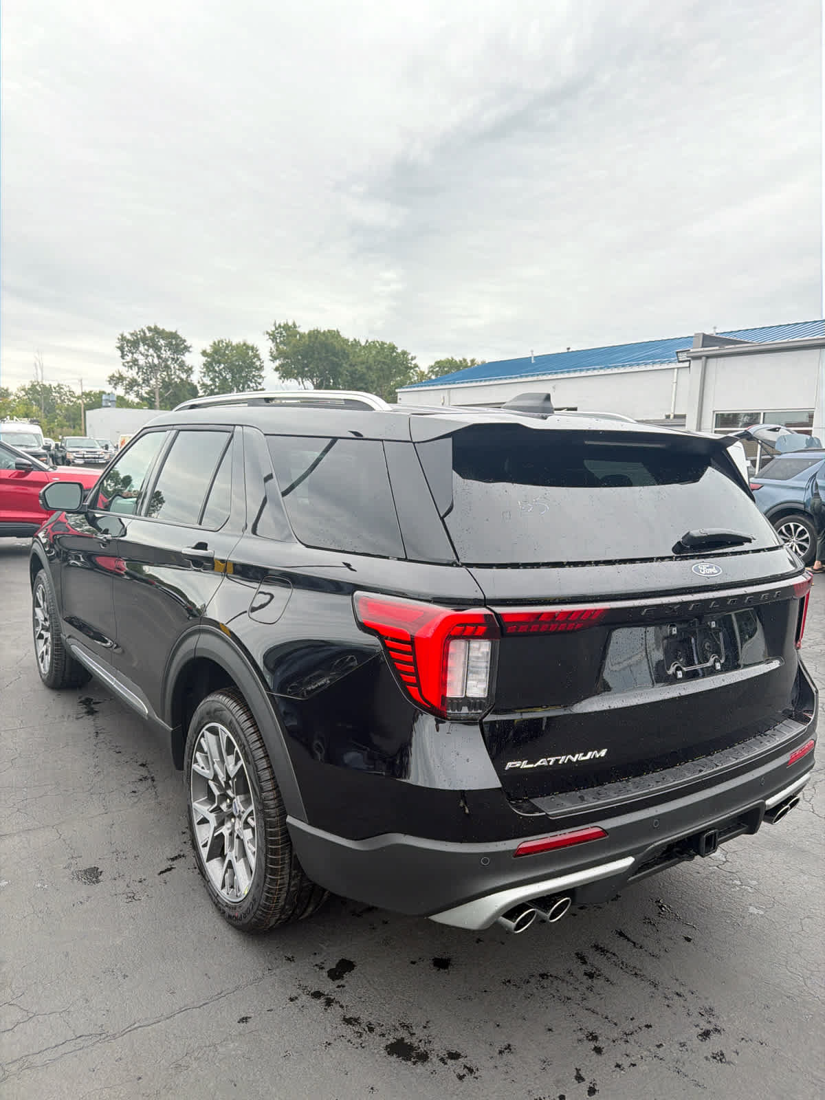 New 2027 Ford Explorer Platinum w/ 3.0L Ultimate Package AWD/4WD image 12