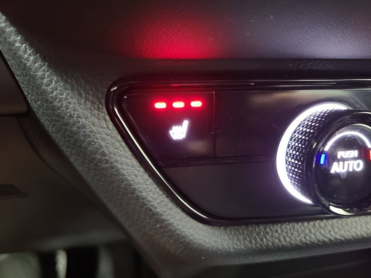 Used 2024 Honda HR-V Sport image 32