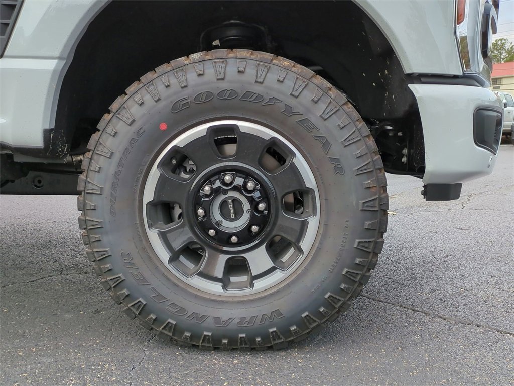 New 2026 Ford F250 4x4 Crew Cab Super Duty image 11
