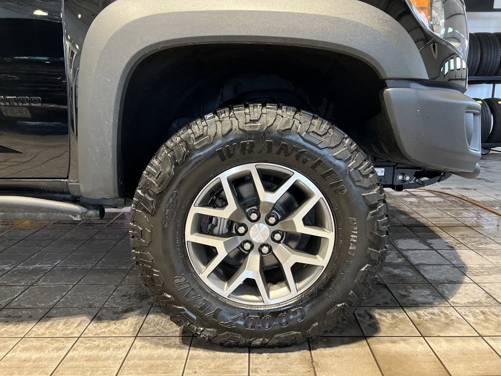 Used 2020 Chevrolet Colorado ZR2 w/ Colorado ZR2 Bison Edition image 16