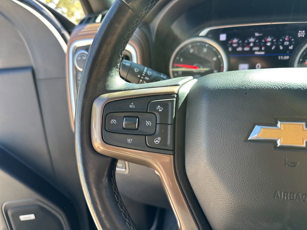 Used 2021 Chevrolet Silverado 3500 High Country image 30