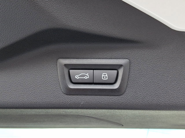 Used 2026 BMW X7 xDrive40i image 45