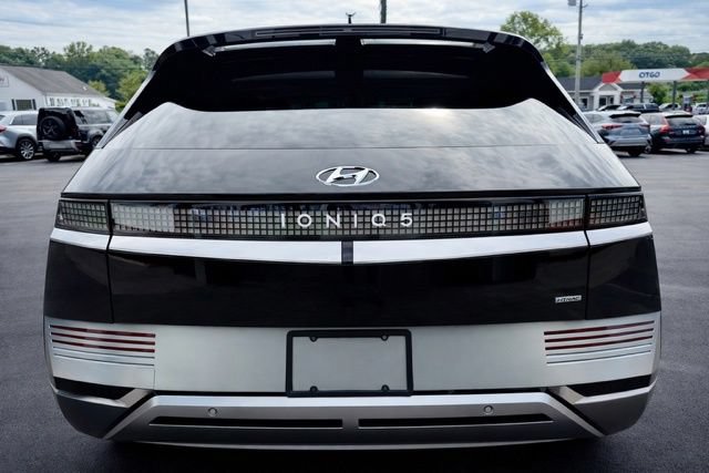 Used 2023 Hyundai Ioniq 5 Limited AWD/4WD image 8