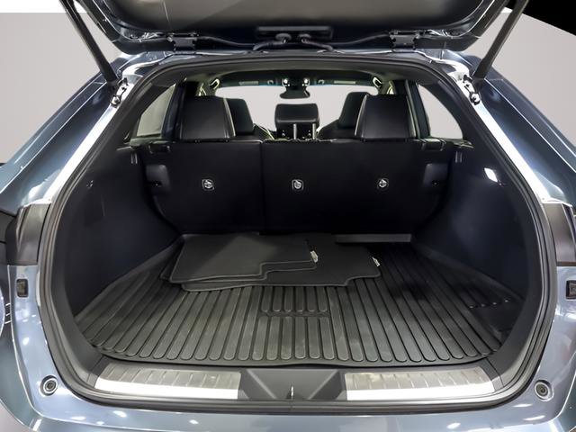 Used 2022 Toyota Venza XLE image 22