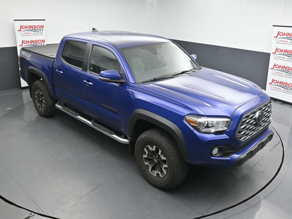 Used 2023 Toyota Tacoma TRD Off-Road w/ Black Out Package (TMS) AWD/4WD image 26