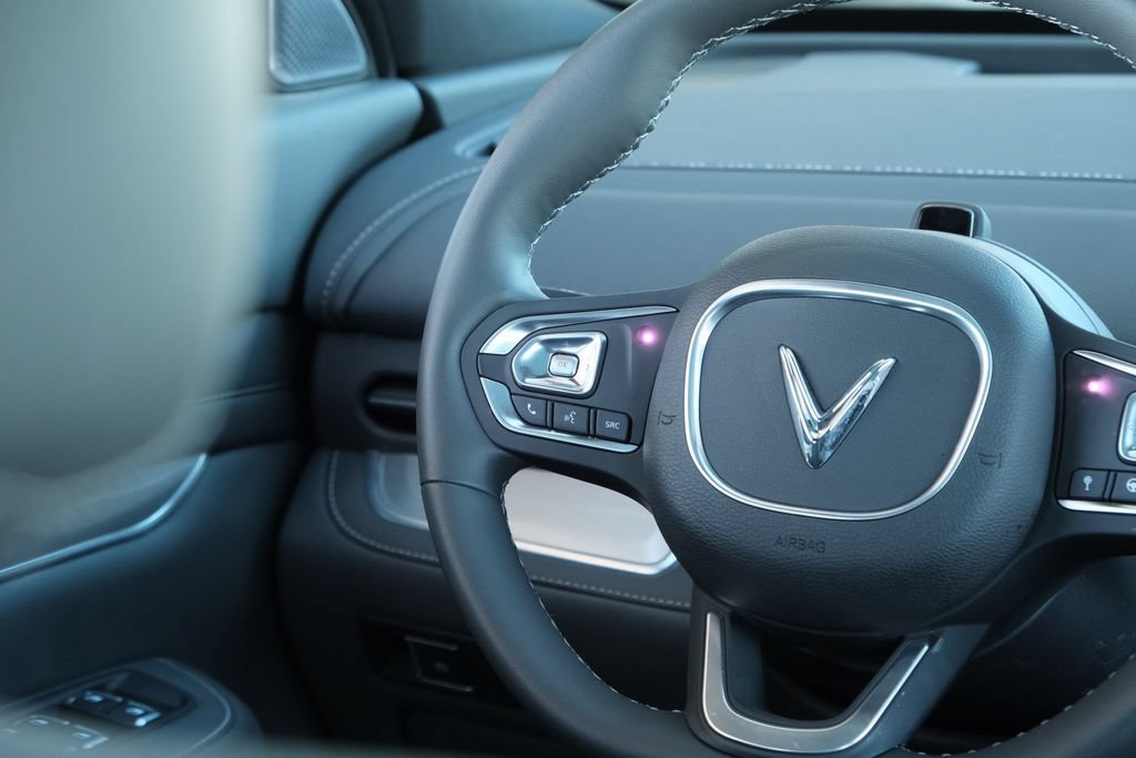 New 2024 VinFast VF 9 Plus AWD/4WD image 35