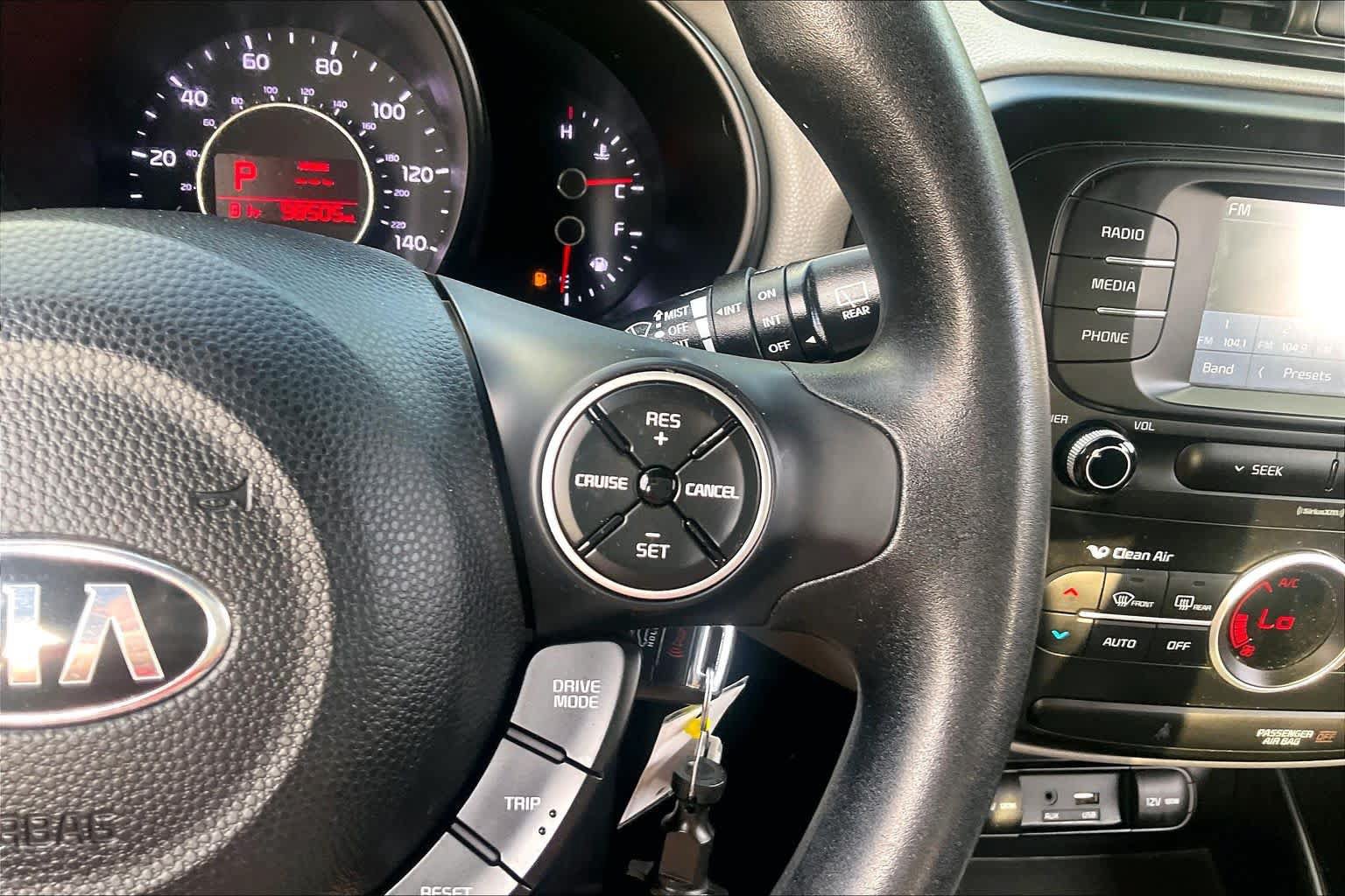 Used 2017 Kia Soul + FWD image 24