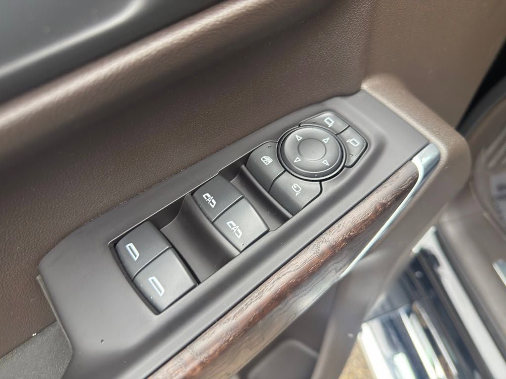 Used 2020 GMC Sierra 1500 Denali w/ Technology Package AWD/4WD image 12
