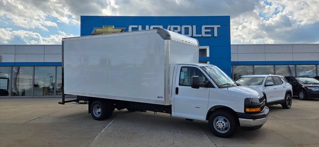 New 2026 Chevrolet Express 3500 w/ Power Convenience Package