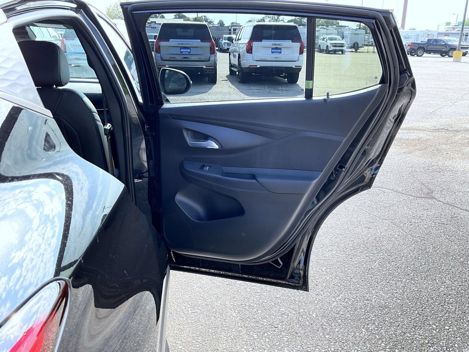 New 2026 Buick Envista Sport Touring w/ Convenience I Package FWD image 17